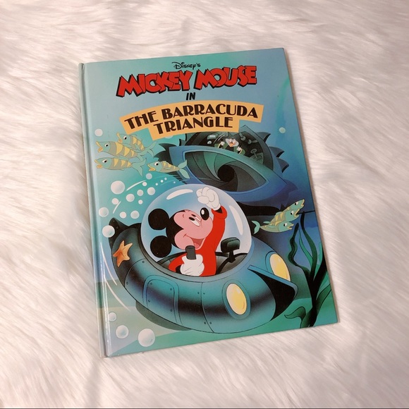 💥SALE‼️ Mickey Mouse in the Barracuda Triangle Hardcover - Picture 1 of 12